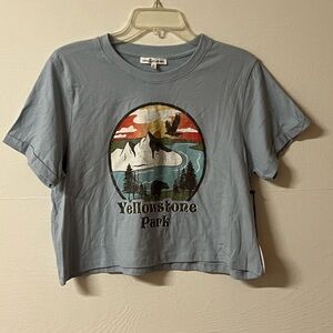 Yellowstone National Park Blue Graphic Women’s Crop Top T-shirt Medium New